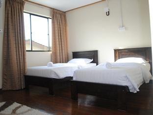 Putra Putri Lodge Kangar Exterior photo